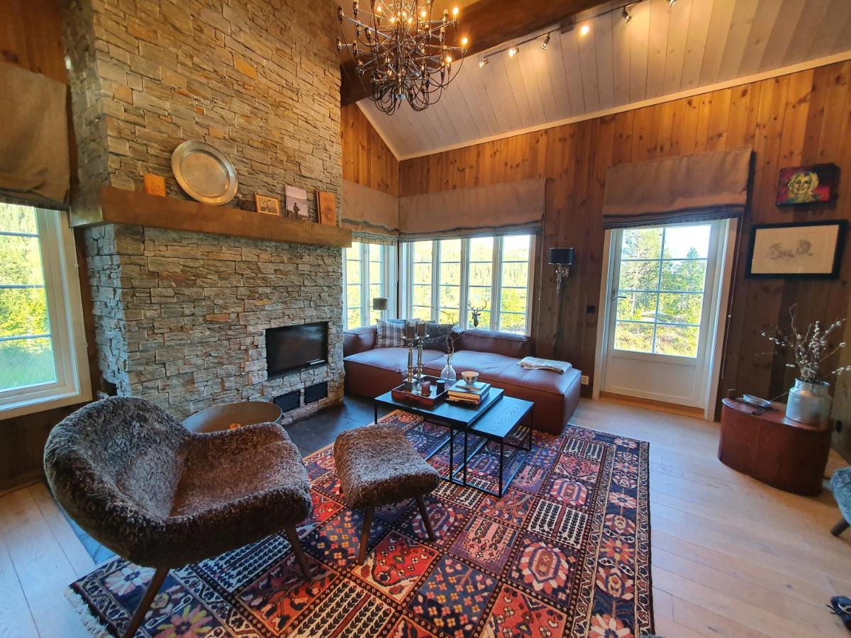 Luxurious, Well-equipped And Modern By The Cross-country Trails